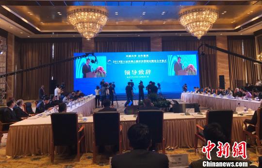 �����ýz�I֮·��(j��ng)��(j��)�����ЈA����(hu��)�����_Ļ