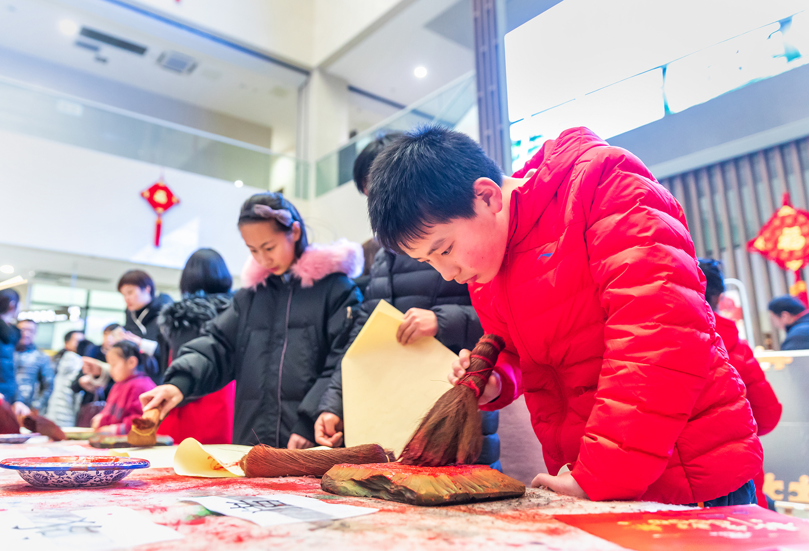 �����^���^���꣬�����S��Ⱥ�����Ļ����(d��ng)�������в����^�ڴ���(ji��)�����e�k&ldquo;��ζ&rdquo;ϵ���Ļ����(d��ng)��׌ǰ�텢�ӻ��(d��ng)�����ڿ옷���w�(y��n)���y(t��ng)�ꮋ�������^����Ѧ�ڌW(xu��) �z.jpg