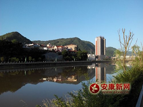 �̺��{����ɽˮƽ��