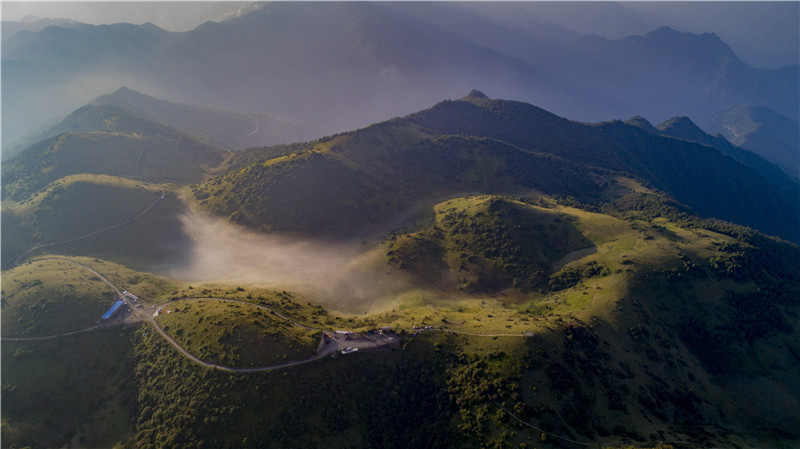 �������