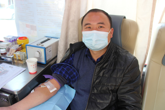 血液是生命的禮物——中國聯(lián)通安康市分公司、安康大數(shù)據(jù)運營有限公司聯(lián)合開展冬季應(yīng)急獻血活動