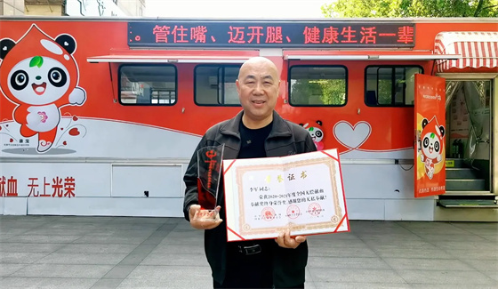 安康李軍，18年獻(xiàn)出“10”個(gè)自己……